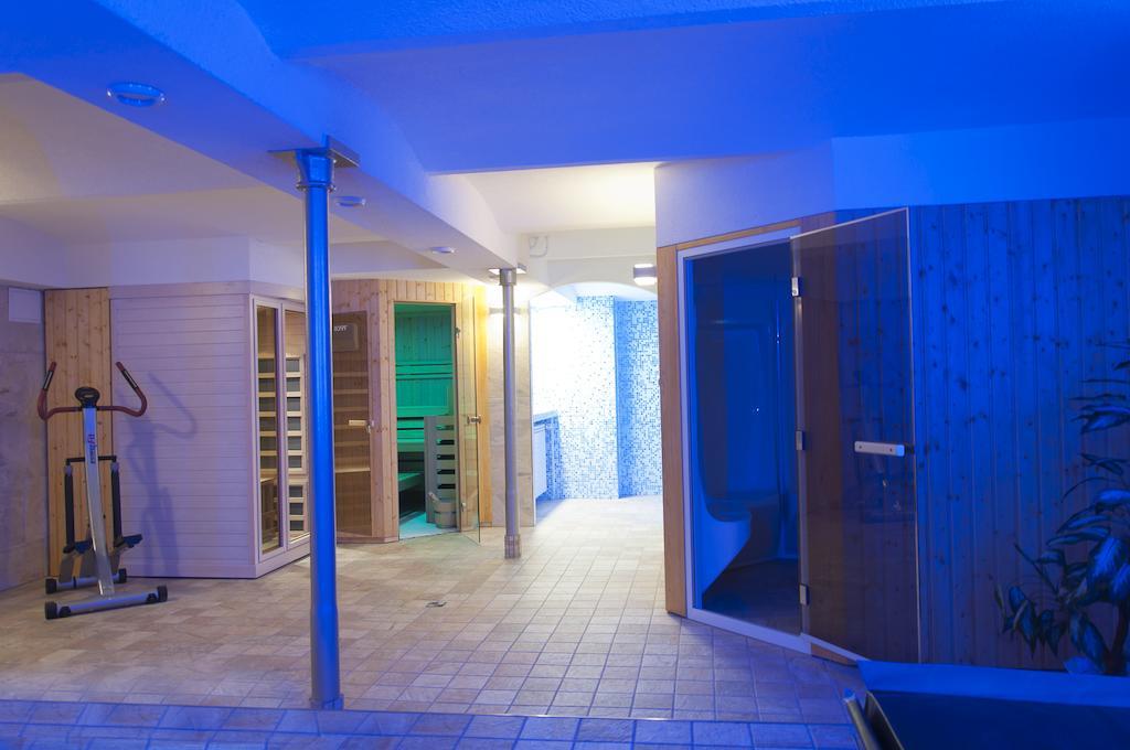 Active&Wellness Hotel Subterra Ostrov  Exterior foto